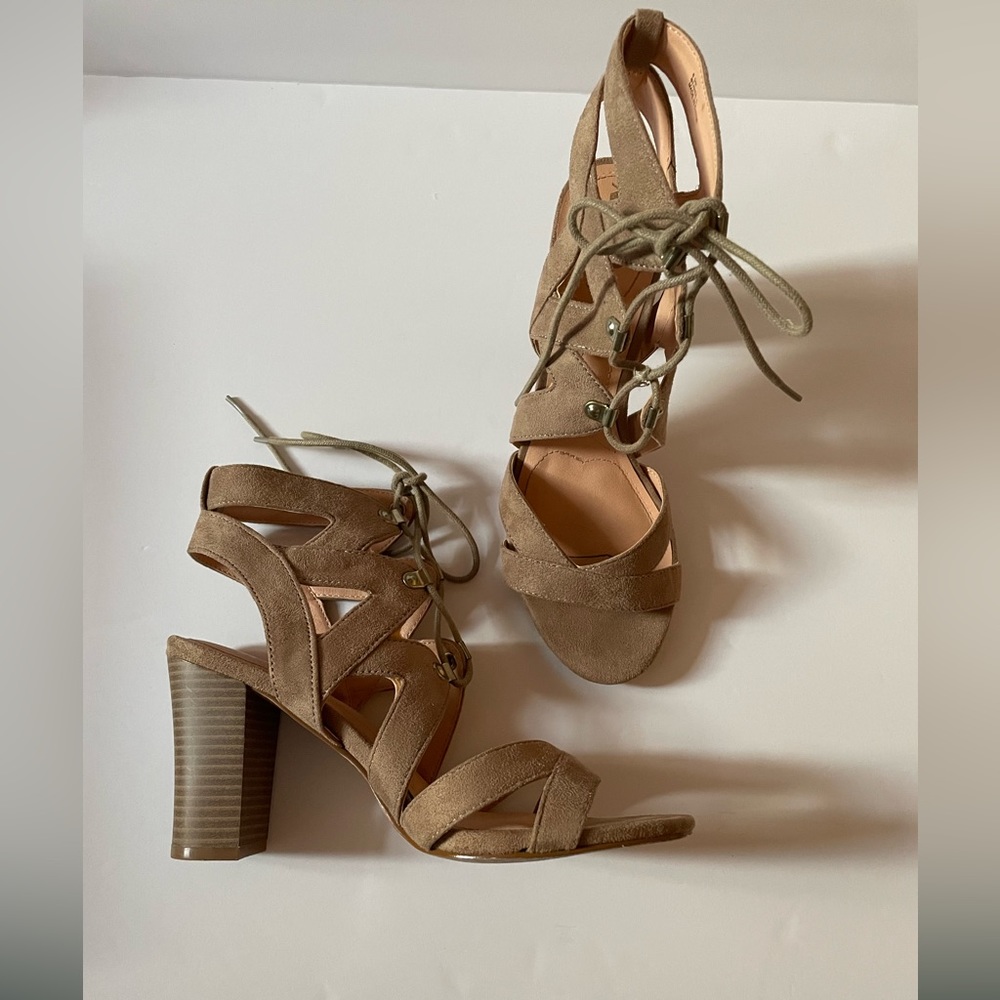 XOXO Women’s Block Heel, Size: 8.5, Color: Tan